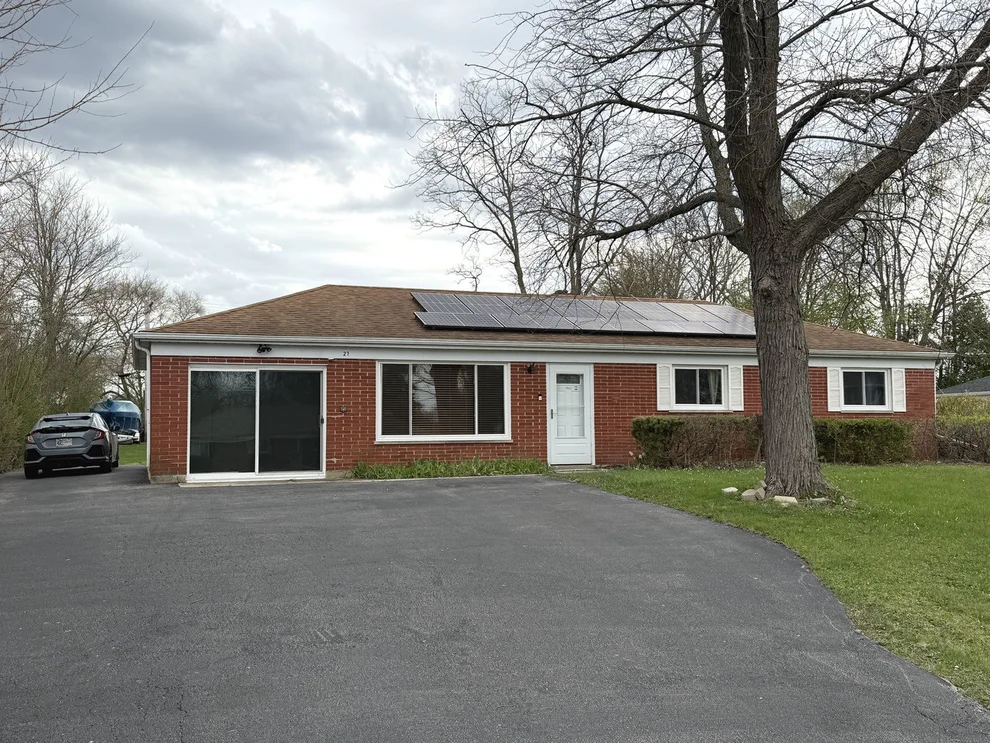 Unit for sale at 27 E 14th Place, Lombard, IL 60148