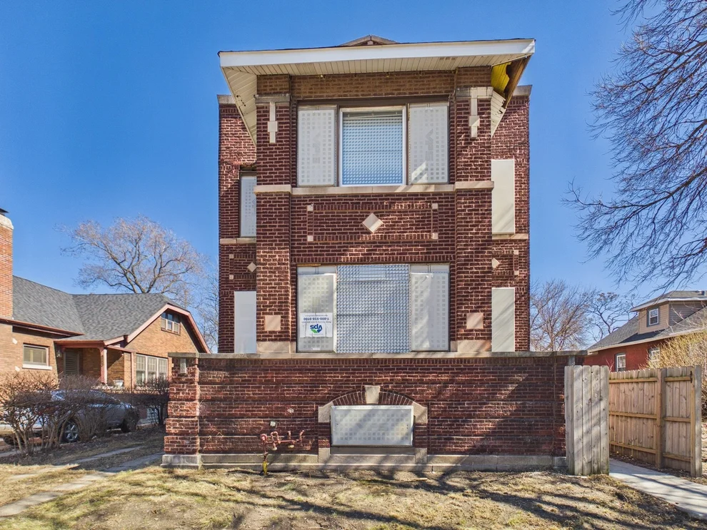 Unit for sale at 7339 S Bennett Avenue, Chicago, IL 60649