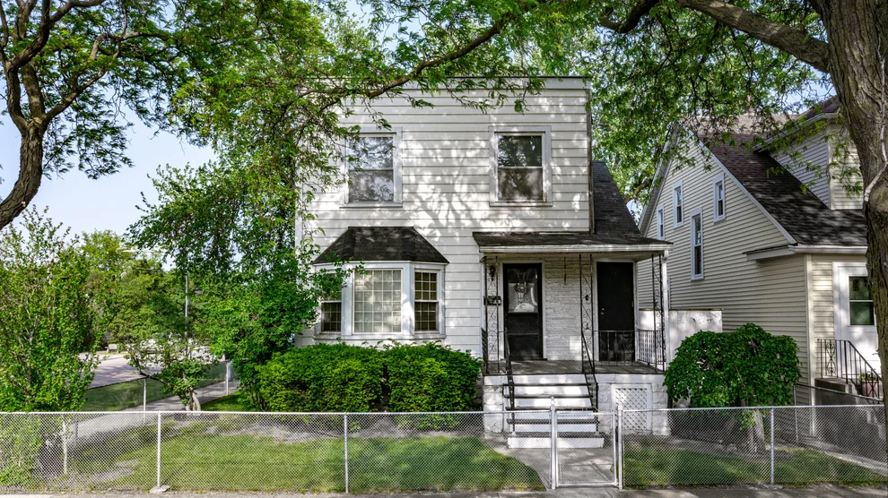 Unit for sale at 4457 N Lamon Avenue, Chicago, IL 60630