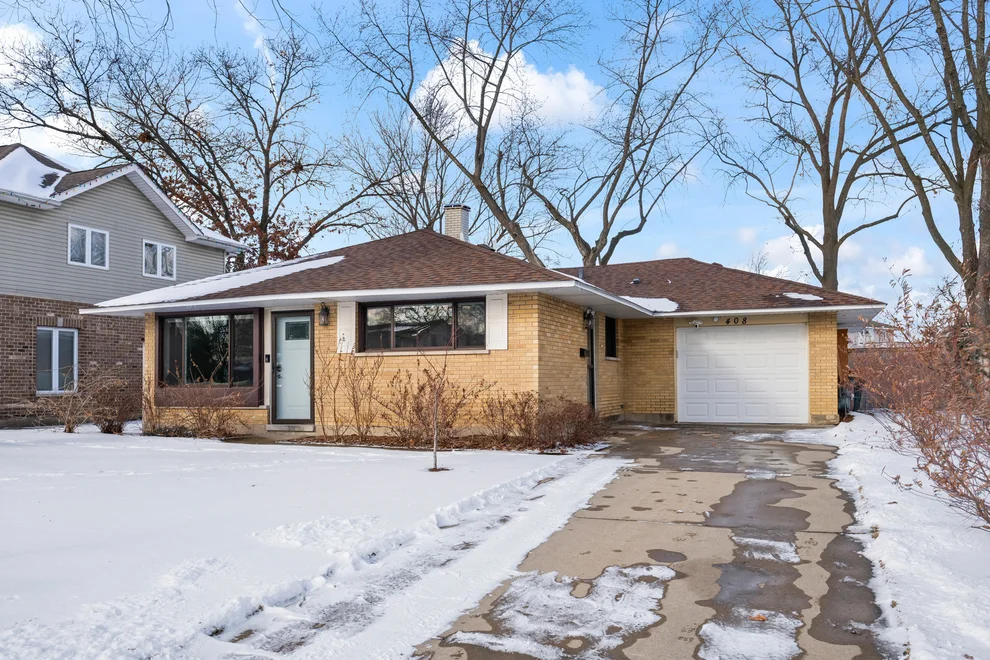 Unit for sale at 408 W Thomas Street, Arlington Heights, IL 60004