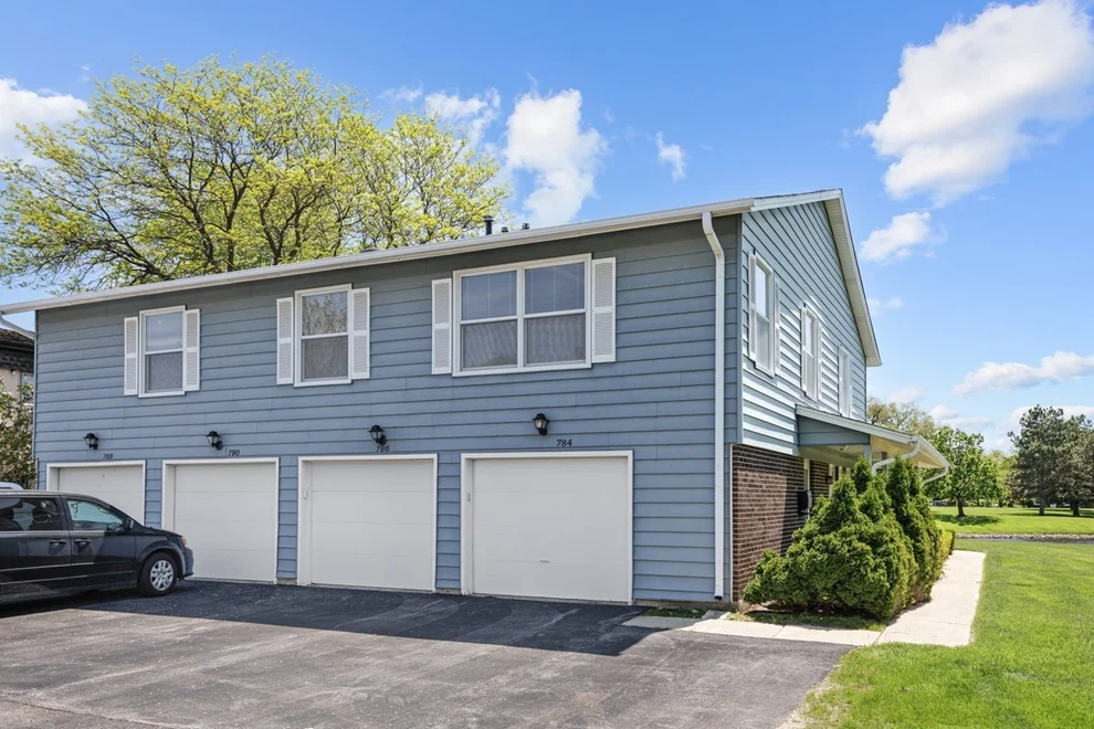 Unit for sale at 784 Leicester Road, Elk Grove Village, IL 60007