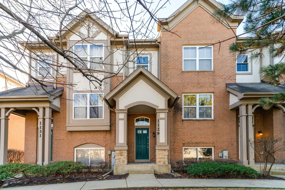 Unit for sale at 1129 N Claremont Drive, Palatine, IL 60074