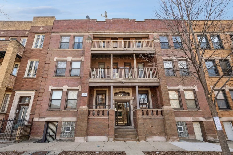 Unit for sale at 5016 S Prairie Avenue, Chicago, IL 60615