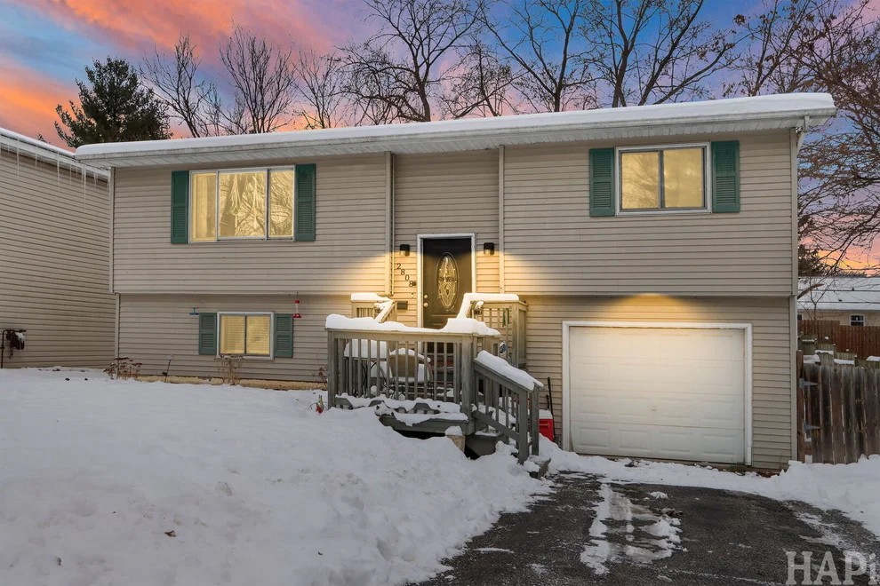 Unit for sale at 2808 Cherry Drive, Wonder Lake, IL 60097