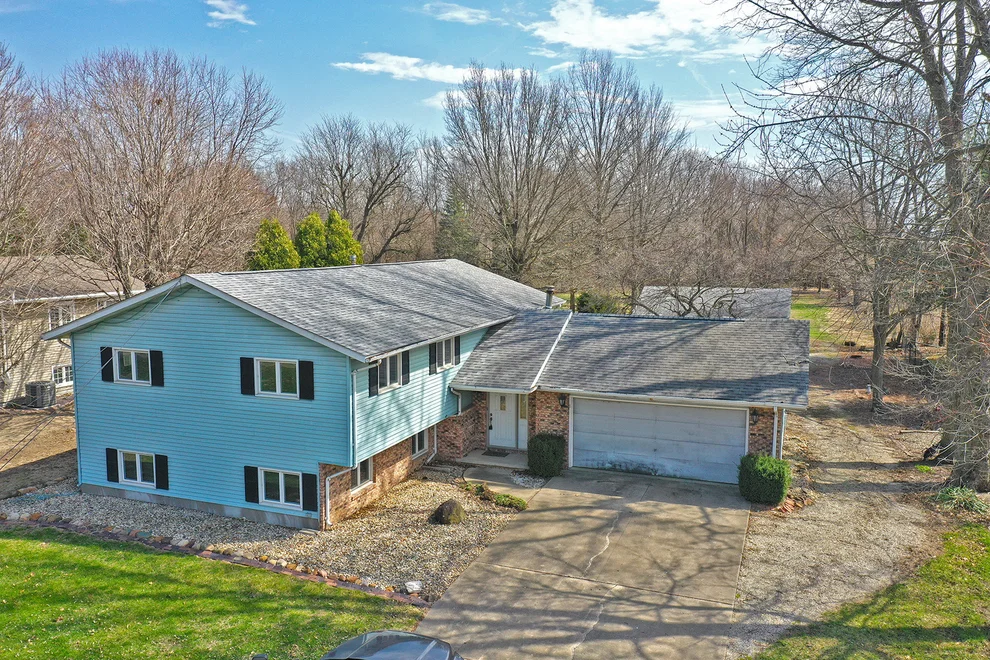 Unit for sale at 311 S Otter Creek Road, Streator, IL 61364