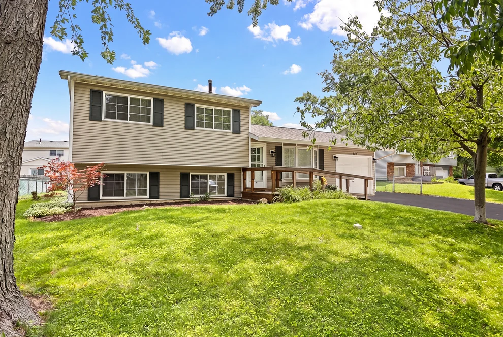 Unit for sale at 148 Bedford Road, Bolingbrook, IL 60440