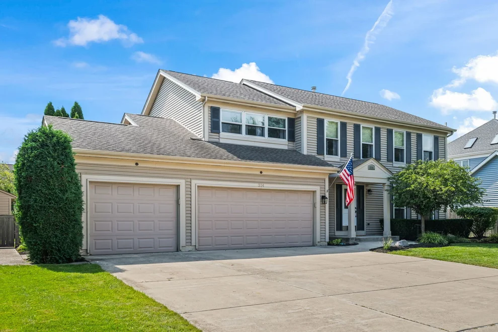Unit for sale at 314 Stonebridge Way, Mundelein, IL 60060