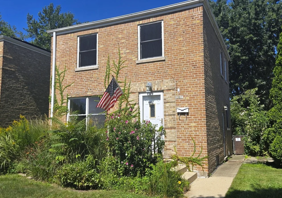 Unit for sale at 3836 Hull Street, Skokie, IL 60076
