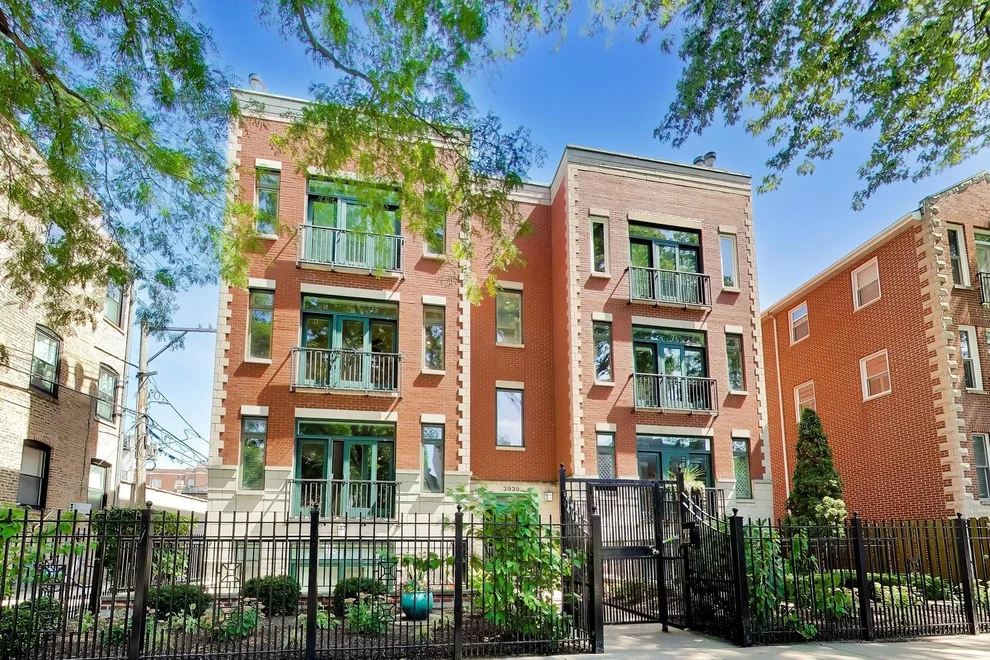 Unit for sale at 3939 N Greenview Avenue, Chicago, IL 60613