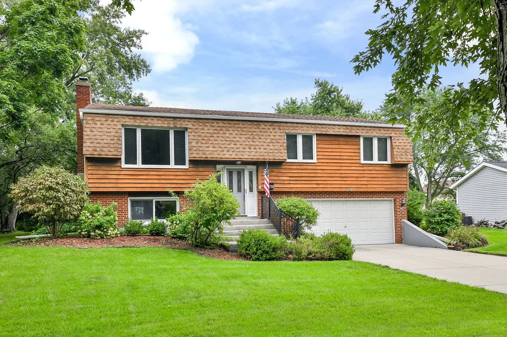 Unit for sale at 2287 Durham Drive, Wheaton, IL 60189