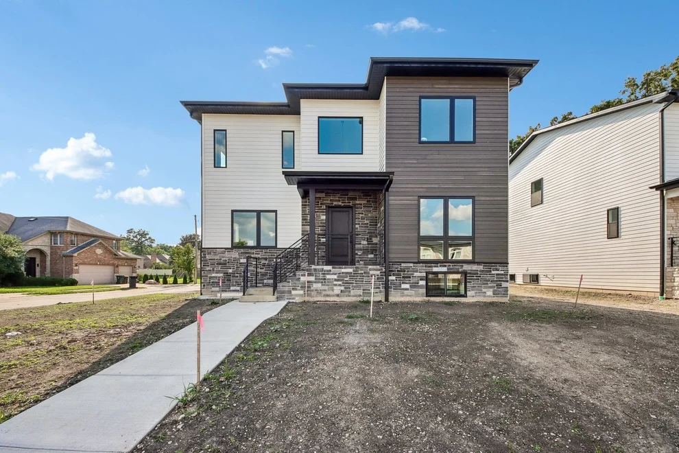 Unit for sale at 128 Pine Lane, Wood Dale, IL 60191