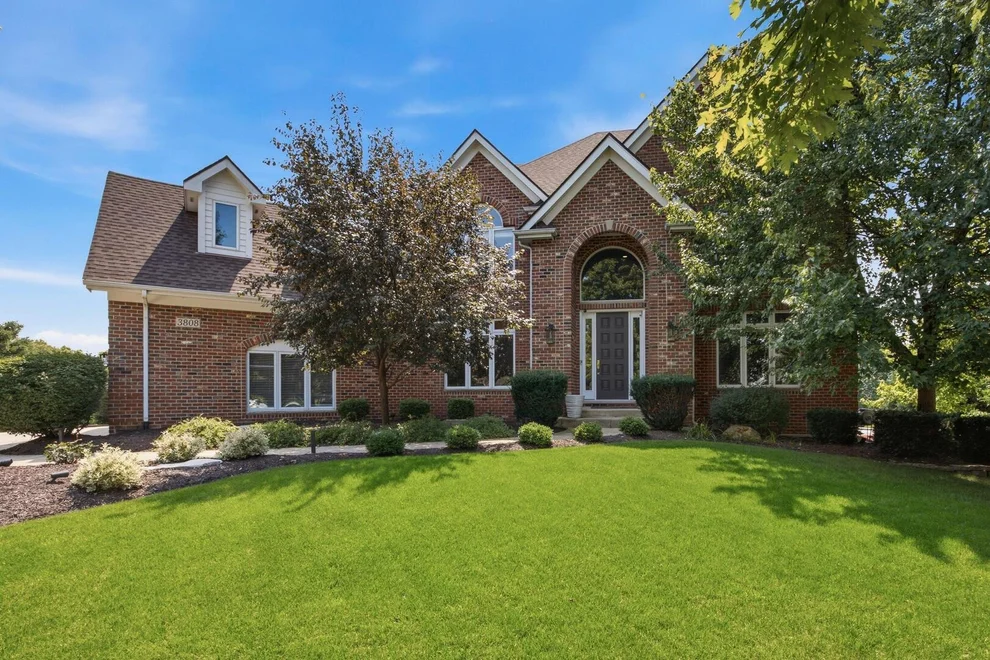 Unit for sale at 3808 S Littlestone Court, Naperville, IL 60564