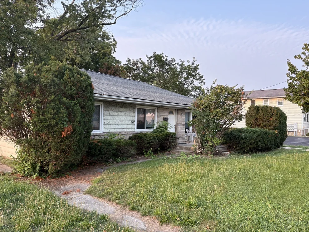 Unit for sale at 212 W Locust Street, Normal, IL 61761