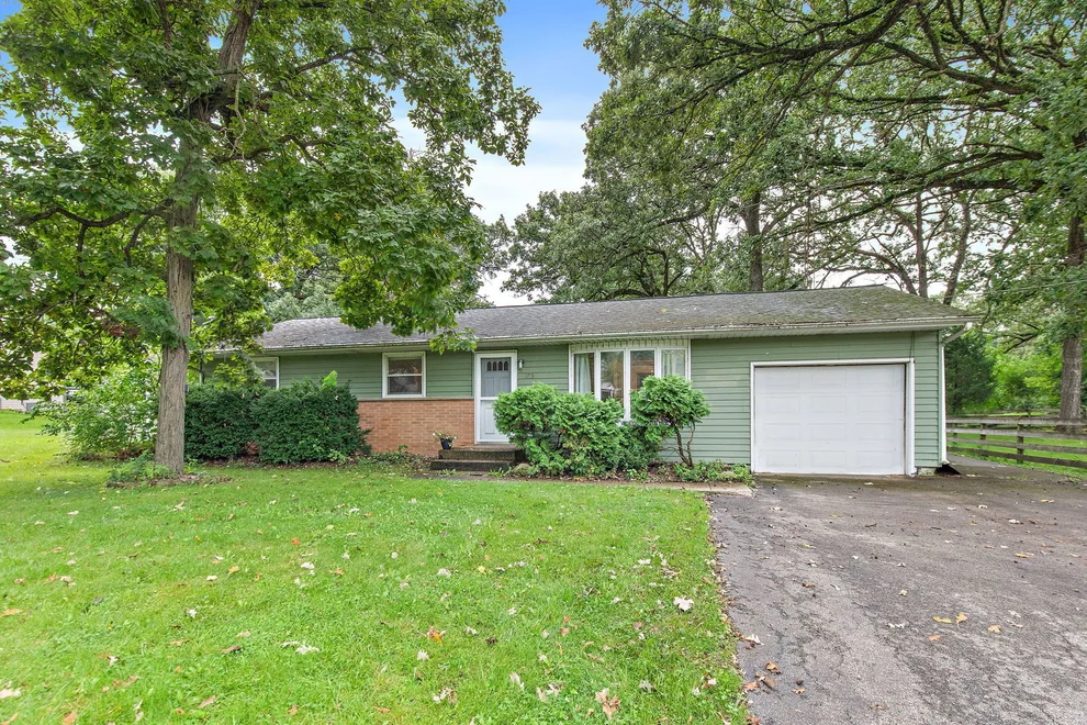 Unit for sale at 1713 Oak Street, Spring Grove, IL 60081