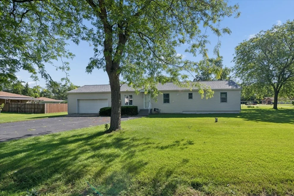 Unit for sale at 2504 Commonwealth Avenue, Joliet, IL 60435