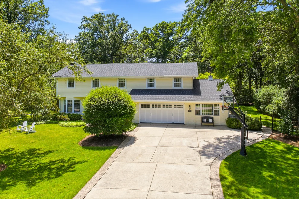 Unit for sale at 1360 Kenilwood Lane, Riverwoods, IL 60015