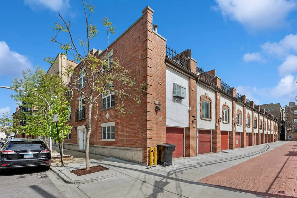 Unit for sale at 623 W Drummond Place, Chicago, IL 60614
