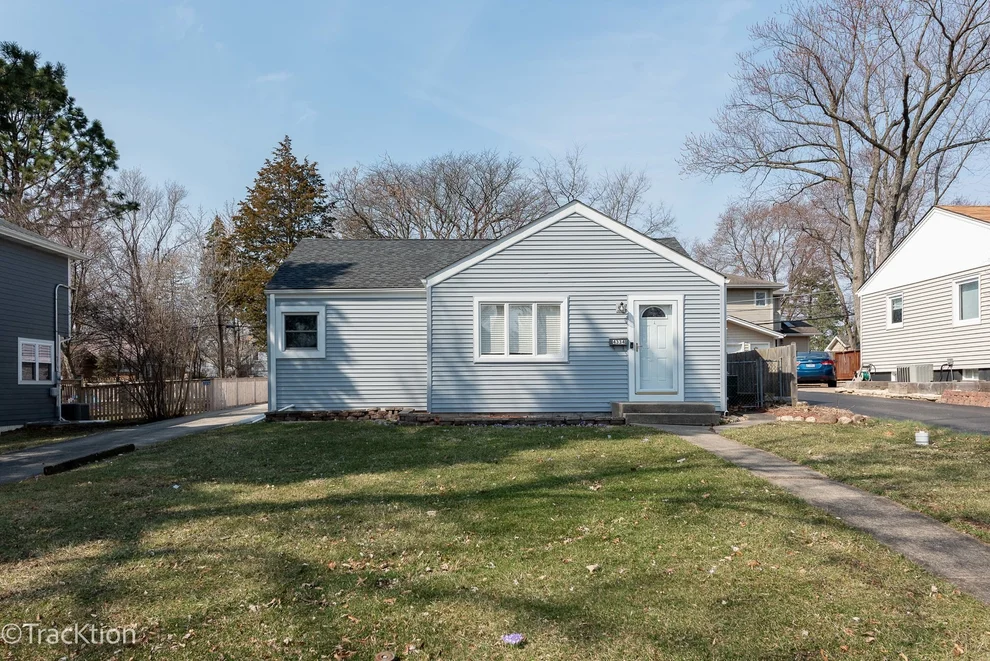 Unit for sale at 4334 Washington Street, Downers Grove, IL 60515