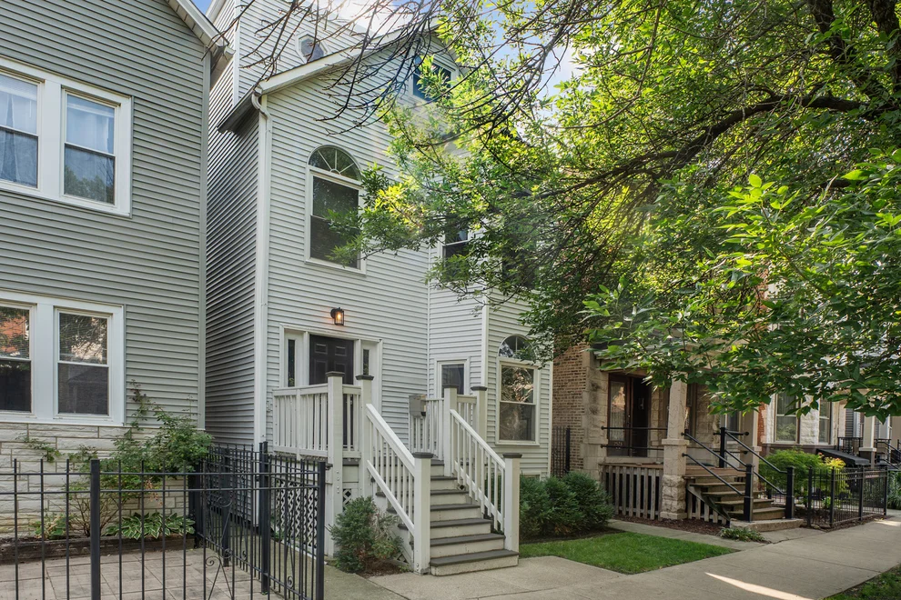Unit for sale at 2527 N WASHTENAW Avenue, Chicago, IL 60647