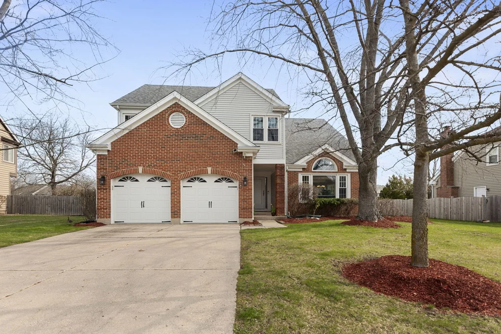 Unit for sale at 2212 Magnolia Court W, Buffalo Grove, IL 60089