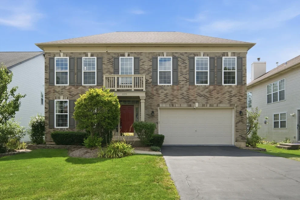 Unit for sale at 1379 W Deer Court, Palatine, IL 60067