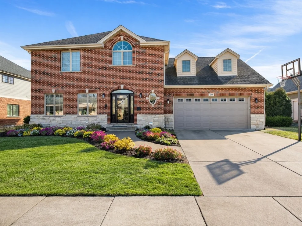 Unit for sale at 159 E Edgemont Lane, Park Ridge, IL 60068