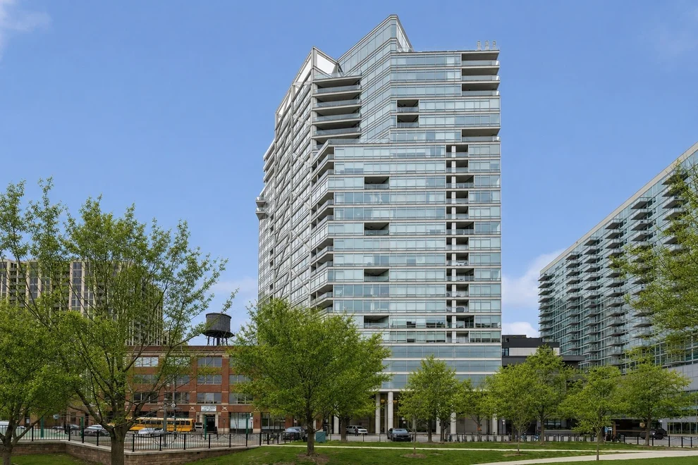 Unit for sale at 510 W Erie Street, Chicago, IL 60654