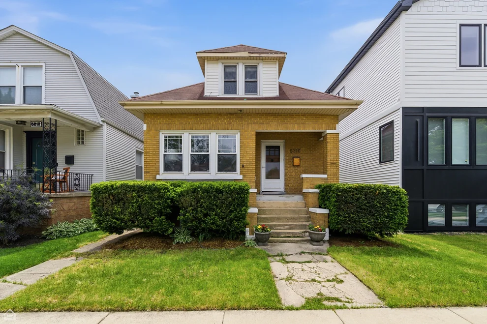 Unit for sale at 5216 N Liano Avenue, Chicago, IL 60630