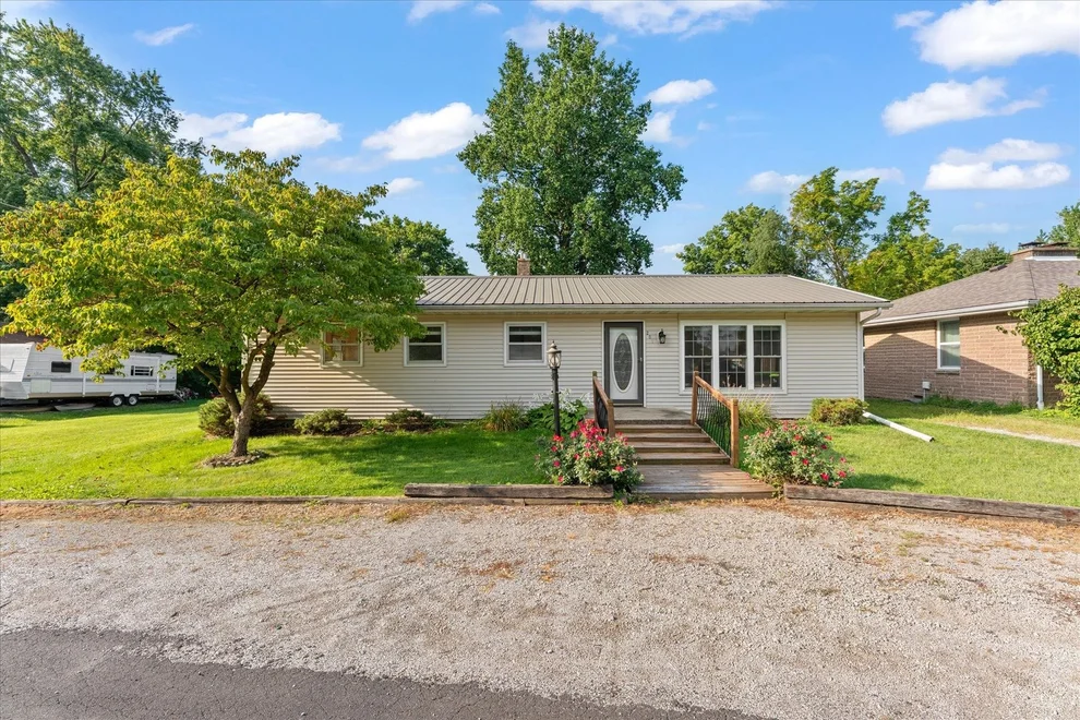 Unit for sale at 209 Augusta Drive, Mahomet, IL 61853