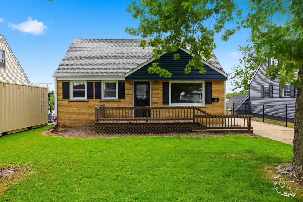 Unit for sale at 1375 Inglesh Avenue, Kankakee, IL 60901