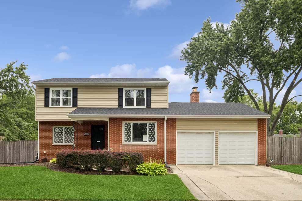 Unit for sale at 1050 E KITSON Drive, Palatine, IL 60074