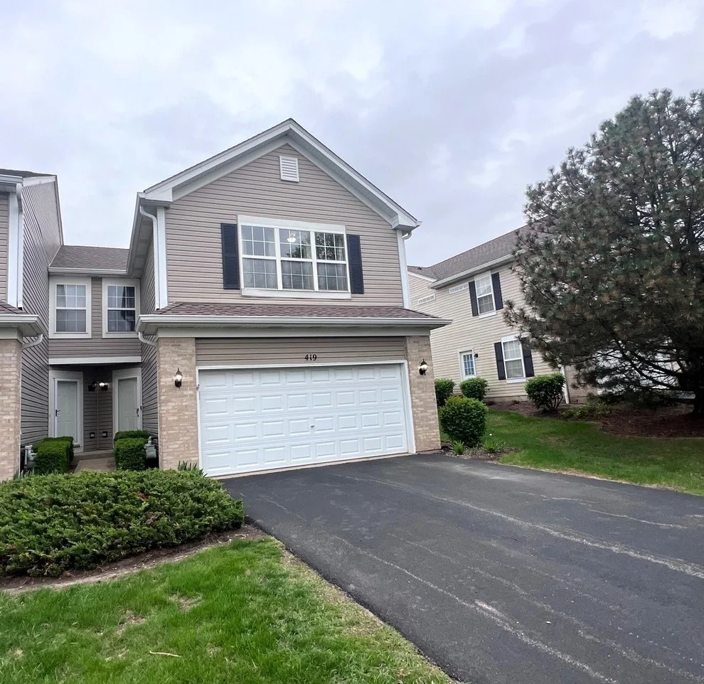 Unit for sale at 419 Windham Cove Drive, Crystal Lake, IL 60014