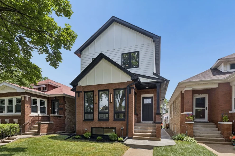 Unit for sale at 4941 N Kildare Avenue, Chicago, IL 60630