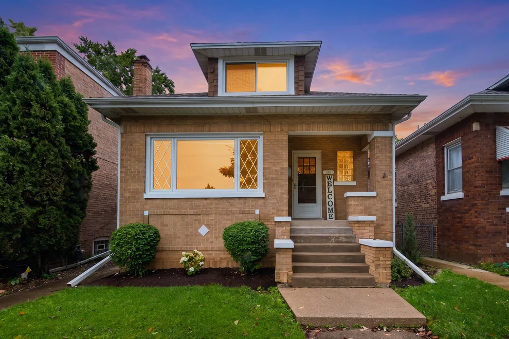 Unit for sale at 4213 Elm Avenue, Brookfield, IL 60513