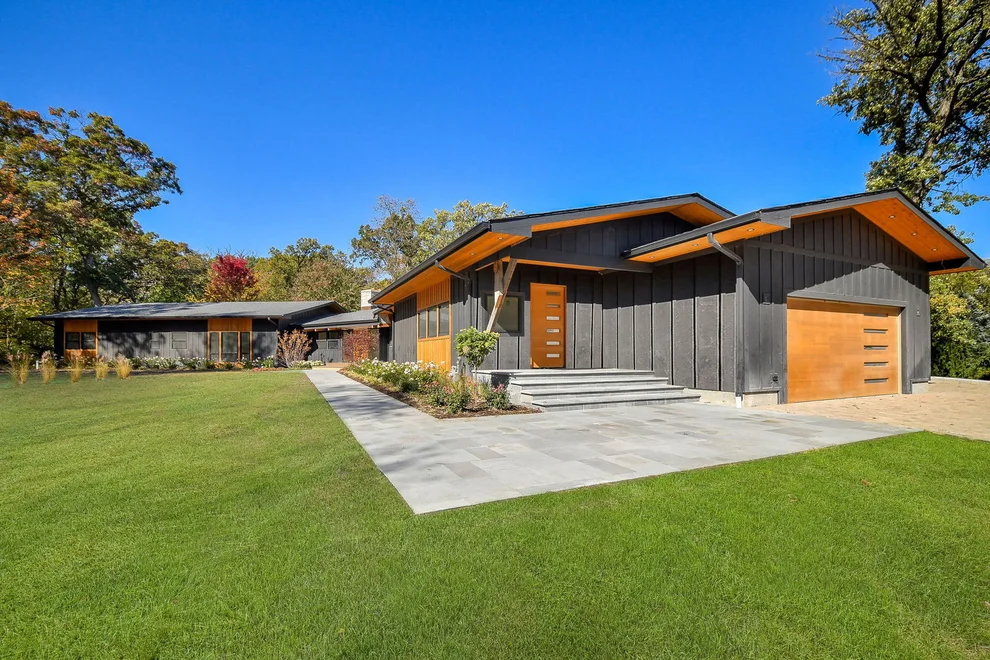 Photo of 29W520 Schick Road, Bartlett, IL 60103