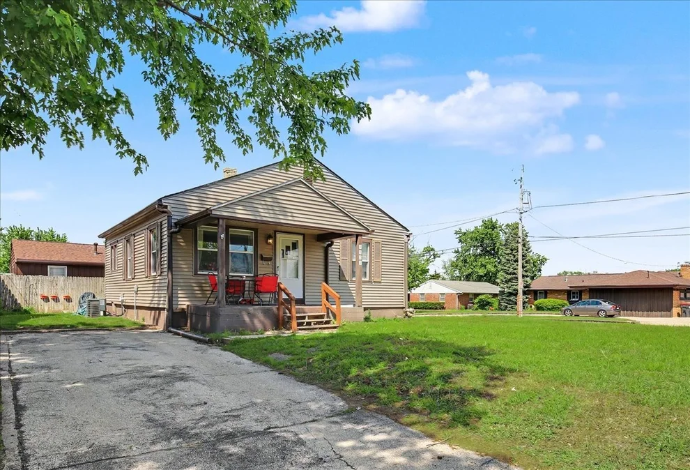 Unit for sale at 1521 FISHER Street, Pekin, IL 61554
