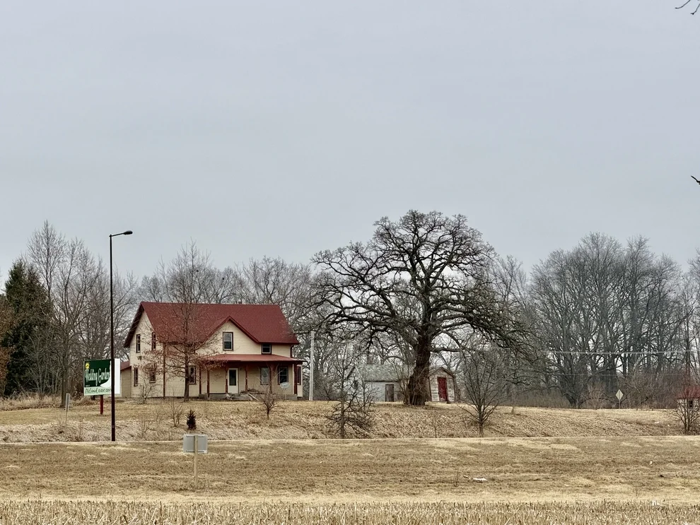 Unit for sale at 534 IL Route 2, Dixon, IL 61021
