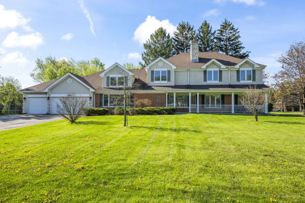 Unit for sale at 1521 Dun Lo Drive, Arlington Heights, IL 60004