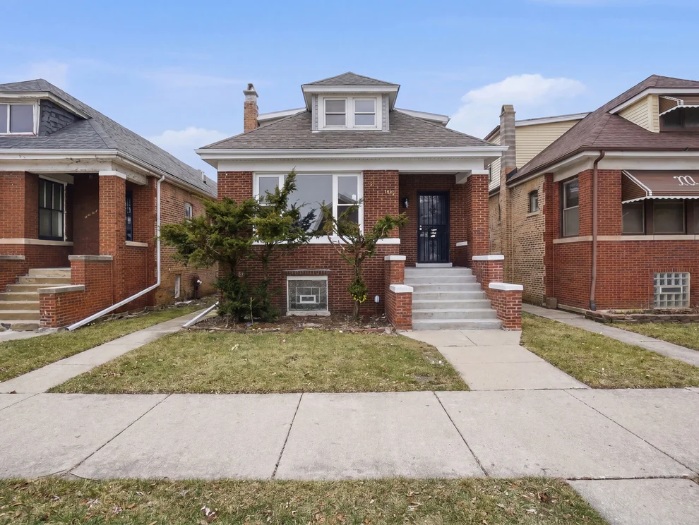 Unit for sale at 8011 S Dante Avenue, Chicago, IL 60619