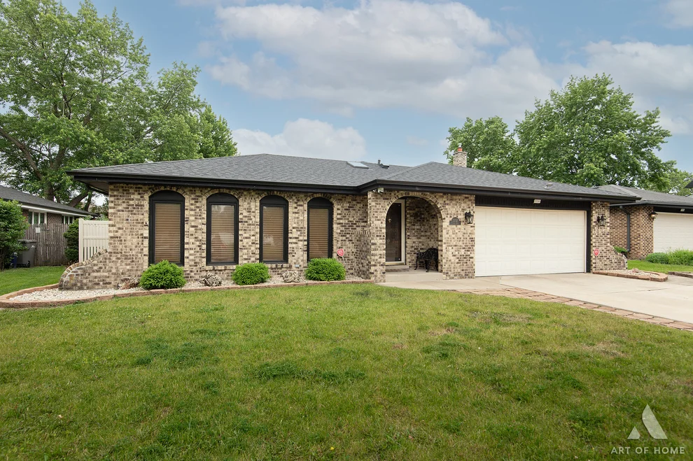 Unit for sale at 7737 Cashew Drive, Orland Park, IL 60462