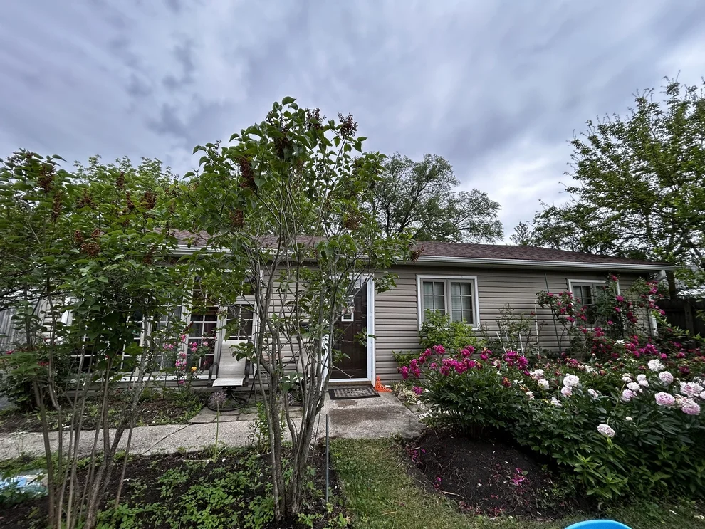 Unit for sale at 324 N EMERALD Avenue, Mundelein, IL 60060