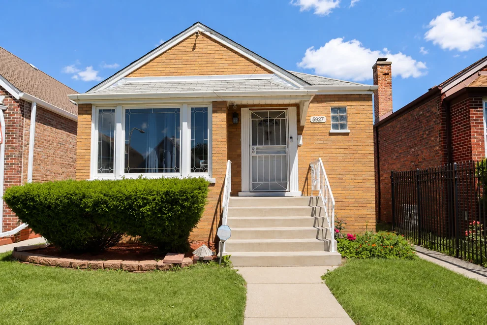 Unit for sale at 5927 S Kildare Avenue, Chicago, IL 60629