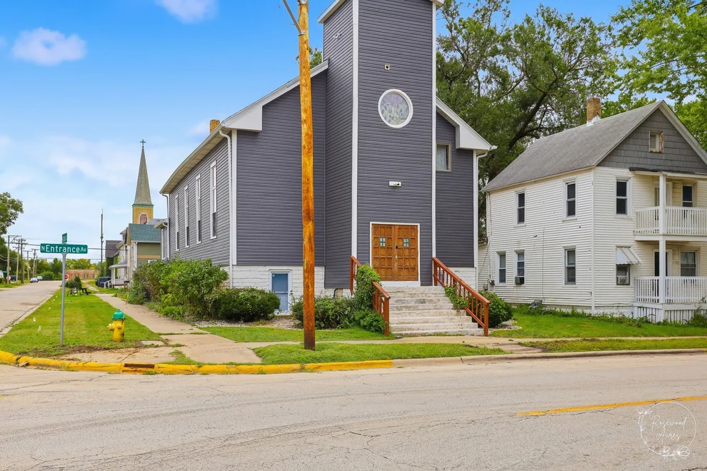 Unit for sale at 194 N Entrance Avenue, Kankakee, IL 60901