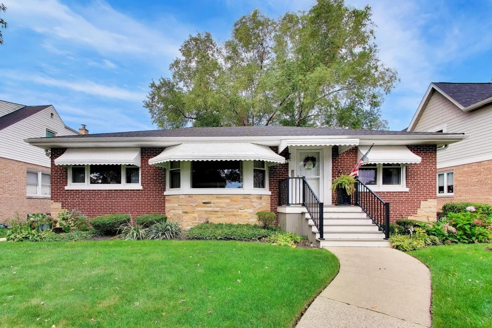 Unit for sale at 8136 N Oketo Avenue, Niles, IL 60714