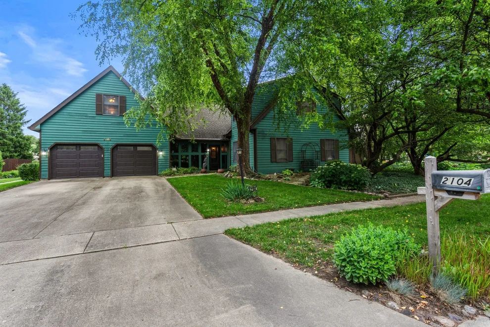 Unit for sale at 2104 Doubletree Lane, Champaign, IL 61822