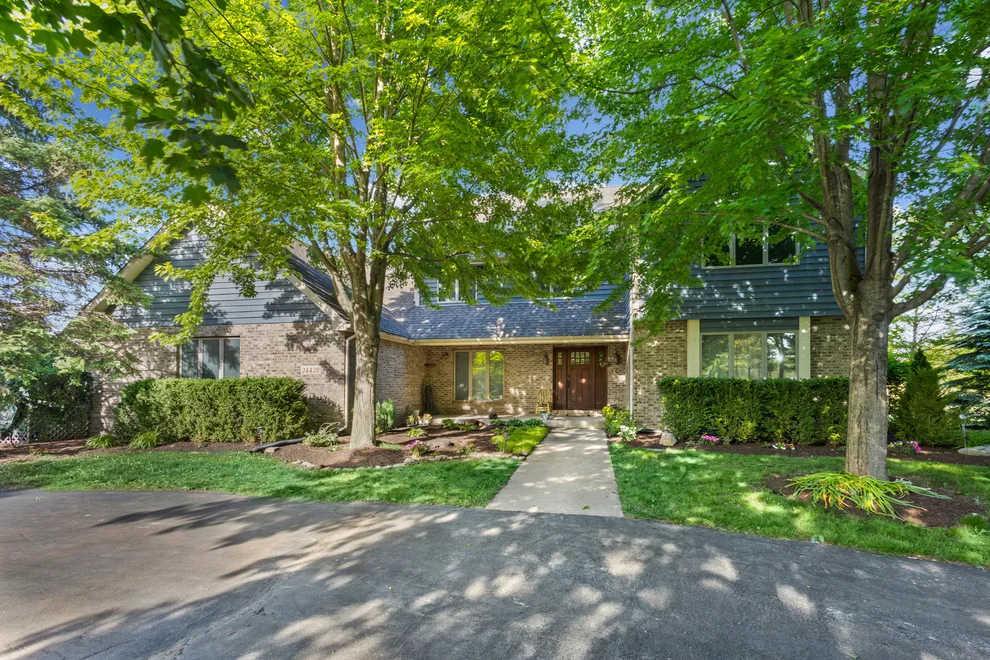 Unit for sale at 24428 W Park River Lane, Shorewood, IL 60404