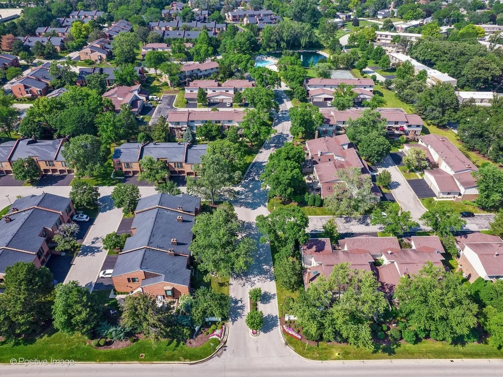 Unit for sale at 19W182 Ginny Lane E, Oak Brook, IL 60523
