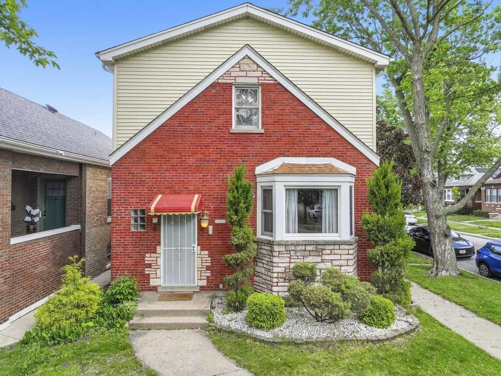 Unit for sale at 3221 Scoville Avenue, Berwyn, IL 60402