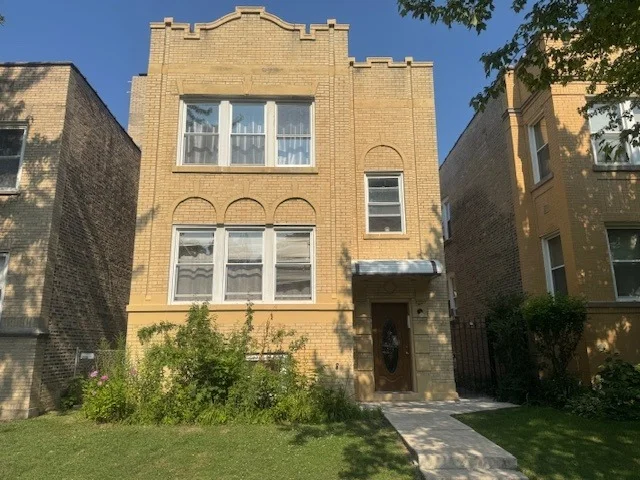 Unit for sale at 5759 N Bernard Street, Chicago, IL 60659