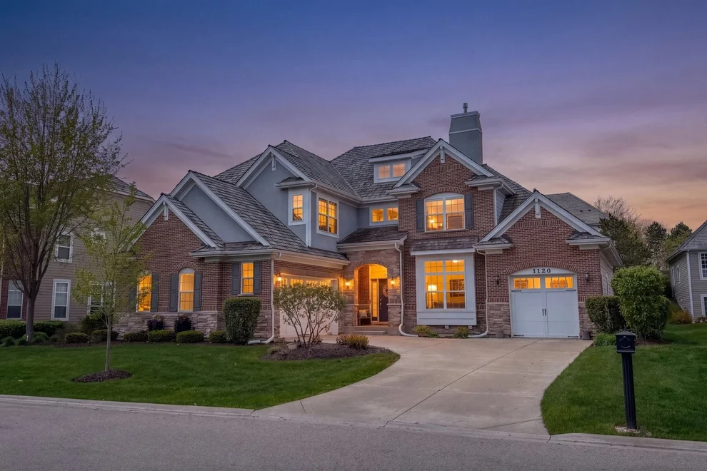 Unit for sale at 1120 Ashley Lane, Inverness, IL 60010
